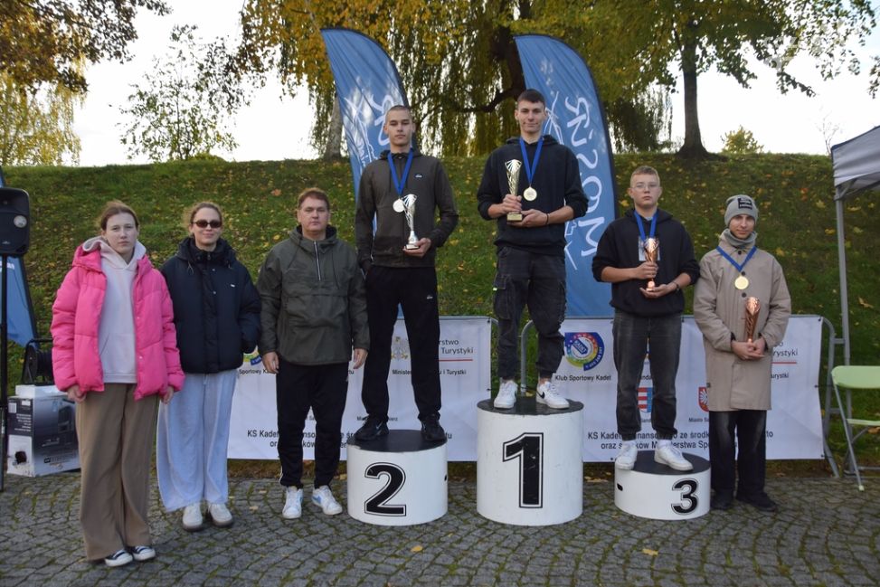 Wodne emocje w sercu Sandomierza – udane Mistrzostwa Miasta w kajakarstwie (ZDJĘCIA)