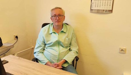 C. Mikrut: Badajcie piersi, wczesne wykrycie zmian może uratować życie