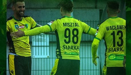 Lider pokonany! Siarka Tarnobrzeg z trzema punktami w Ostrowcu