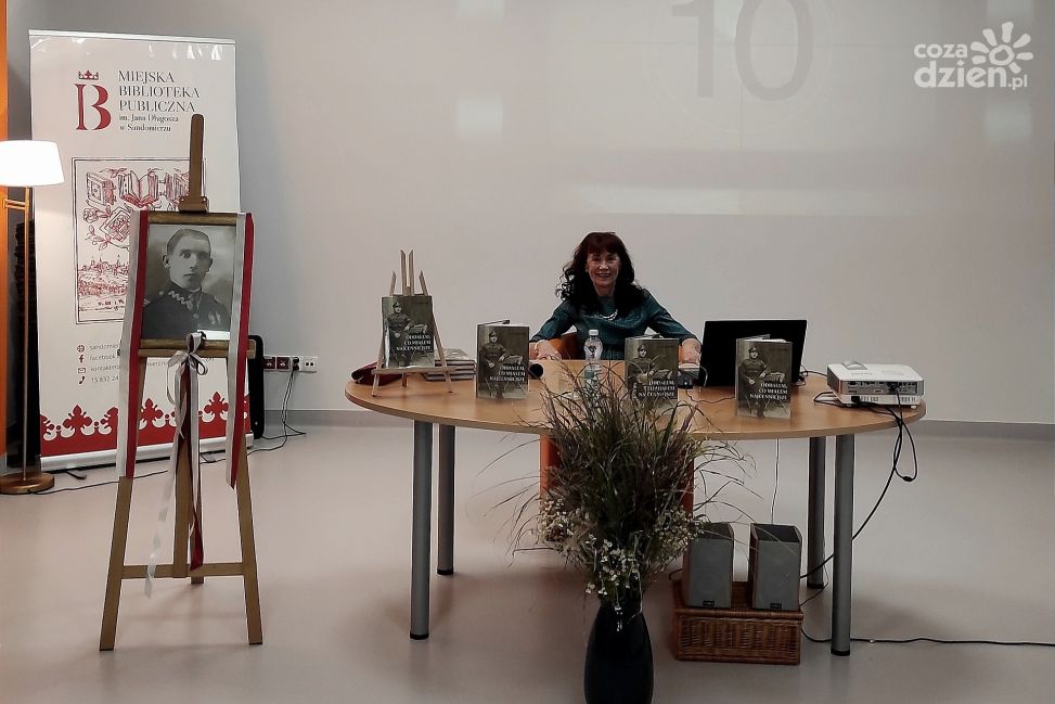 Spotkanie autorskie z Haliną Piskorską w sandomierskiej bibliotece