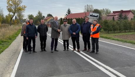 Nowa jakość na drodze w Byszowie! Odcinek DW 758 oficjalnie odebrany