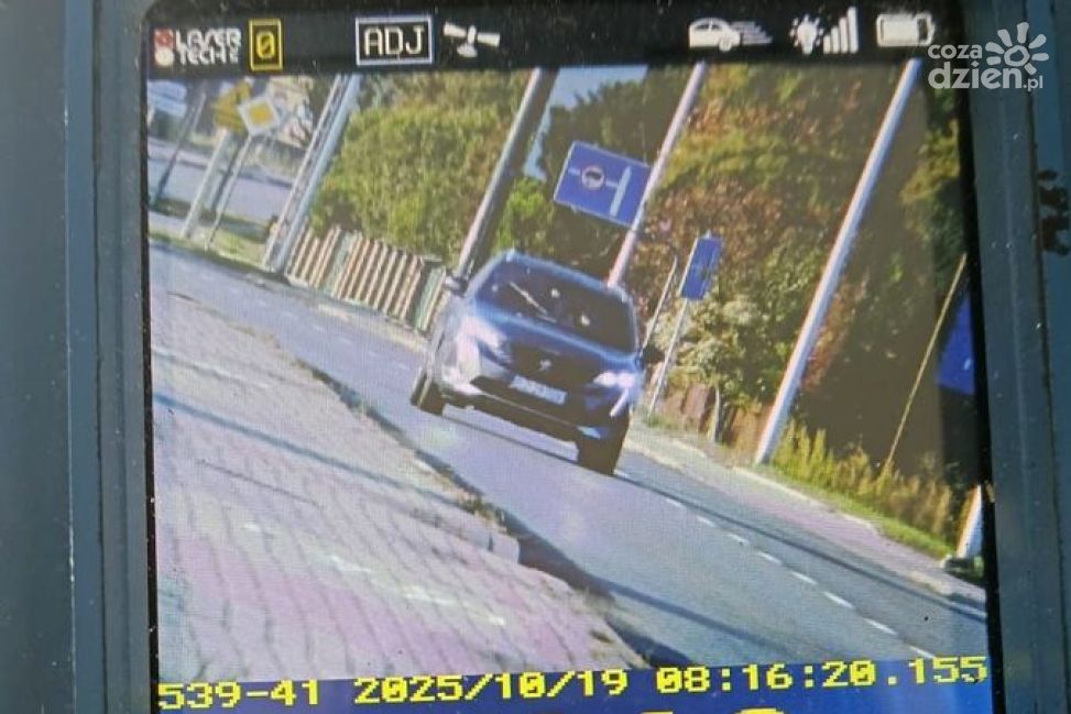 27-latka jechała przez miasto 119 km/h. Straciła prawo jazdy i dostała 14 punktów karnych