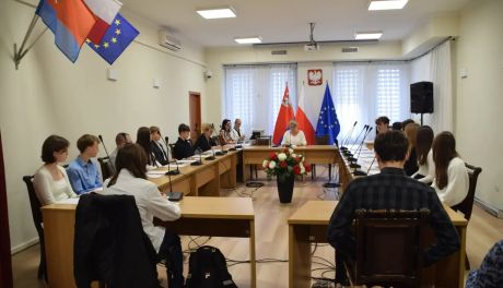 Pierwsza sesja Młodzieżowej Rady Miejskiej w Połańcu. Wybrano nowe prezydium