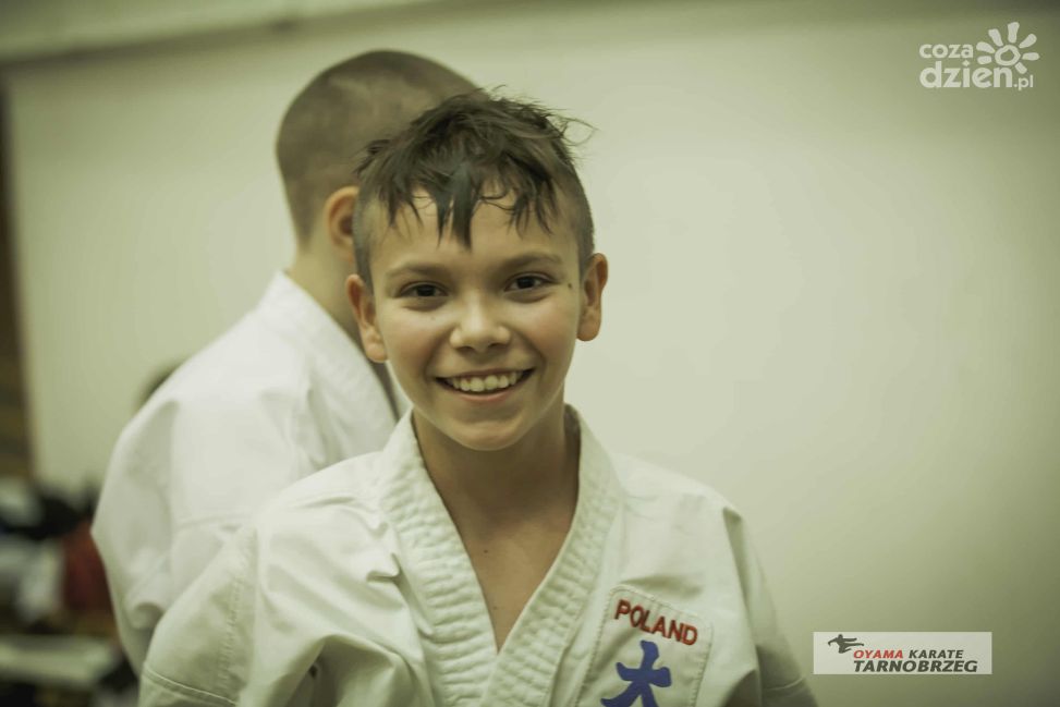 Złoty medal Karola Muchy na Otwartym Turnieju Makroregionu Wschodniego OYAMA PFK w Rzeszowie