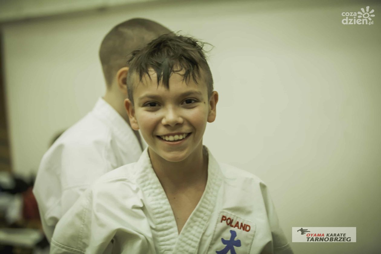 Złoty medal Karola Muchy na Otwartym Turnieju Makroregionu Wschodniego OYAMA PFK w Rzeszowie