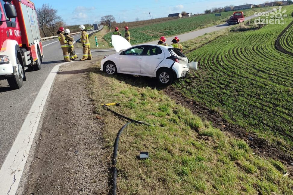 Wypadek na DK9 w Goźlicach. Jedna osoba pod opieką ratowników, ruch odbywał się wahadłowo