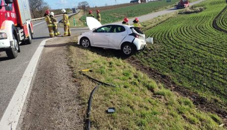Wypadek na DK9 w Goźlicach. Jedna osoba pod opieką ratowników, ruch odbywał się wahadłowo