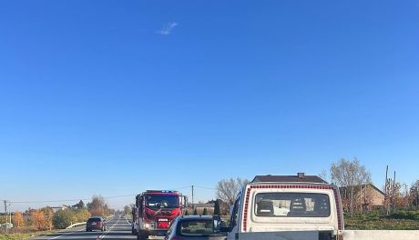 Zderzenie dwóch samochodów w Komornej. Jedna osoba poszkodowana