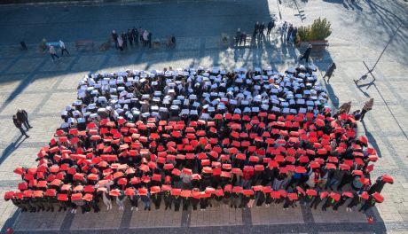Żywa Flaga w Sandomierzu – wspólne świętowanie Niepodległości