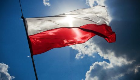 Długi weekend w pełni – czas na spacery, rodzinne chwile i refleksję nad patriotyzmem