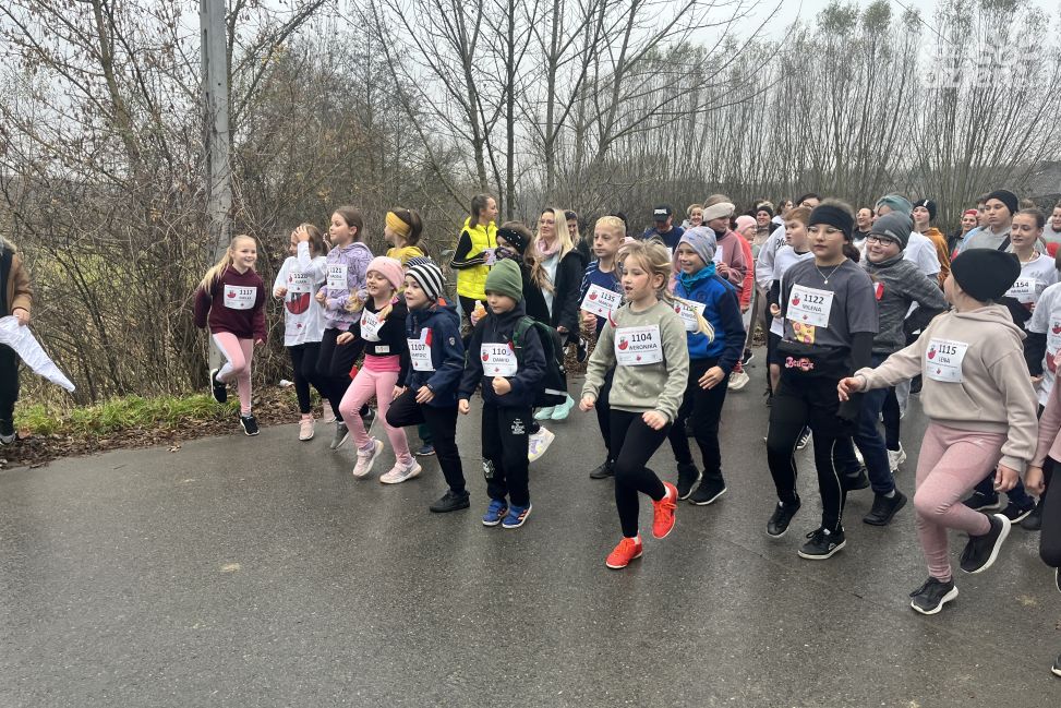 Polonia Run 1918 w Gieraszowicach – sport, pamięć i wspólnota! (ZDJĘCIA)