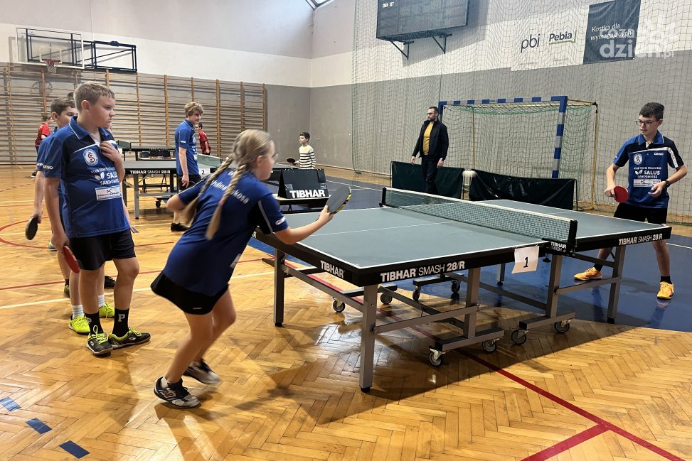 Z rakietką dla Niepodległej – sportowe świętowanie w Sandomierzu (ZDJĘCIA)