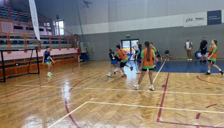 „Ręczna na Orlikach” w Sandomierzu. Sport, emocje i radość najmłodszych