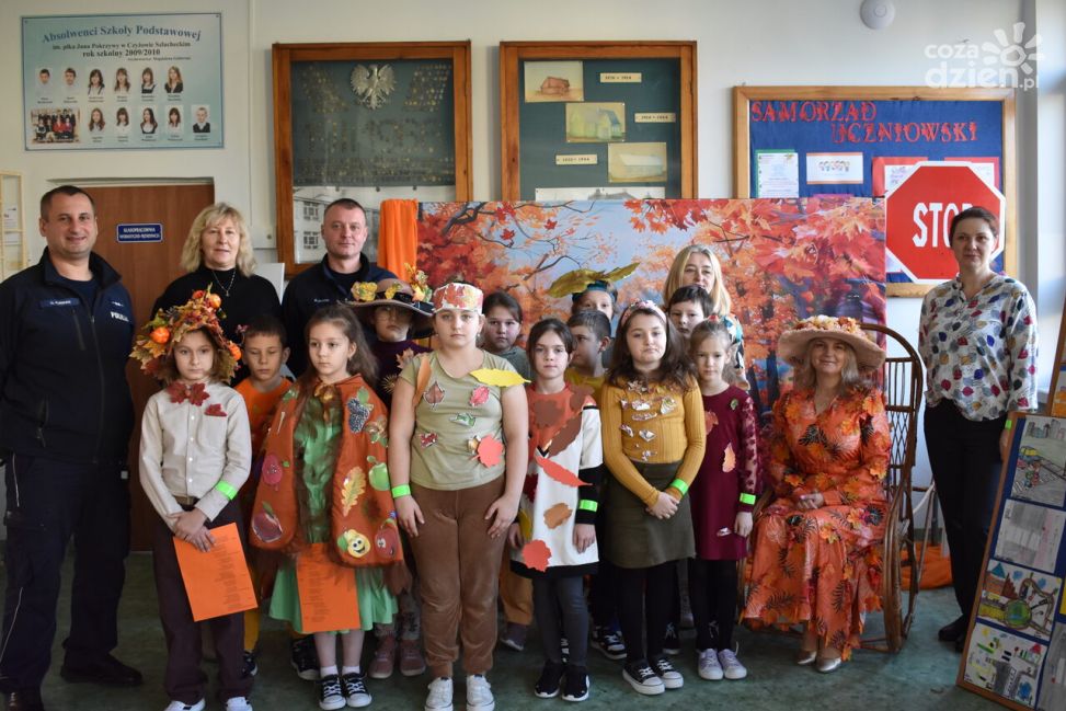 Odblaskowa Szkoła w Czyżowie Szlacheckim: edukacja, sztuka i międzypokoleniowa współpraca