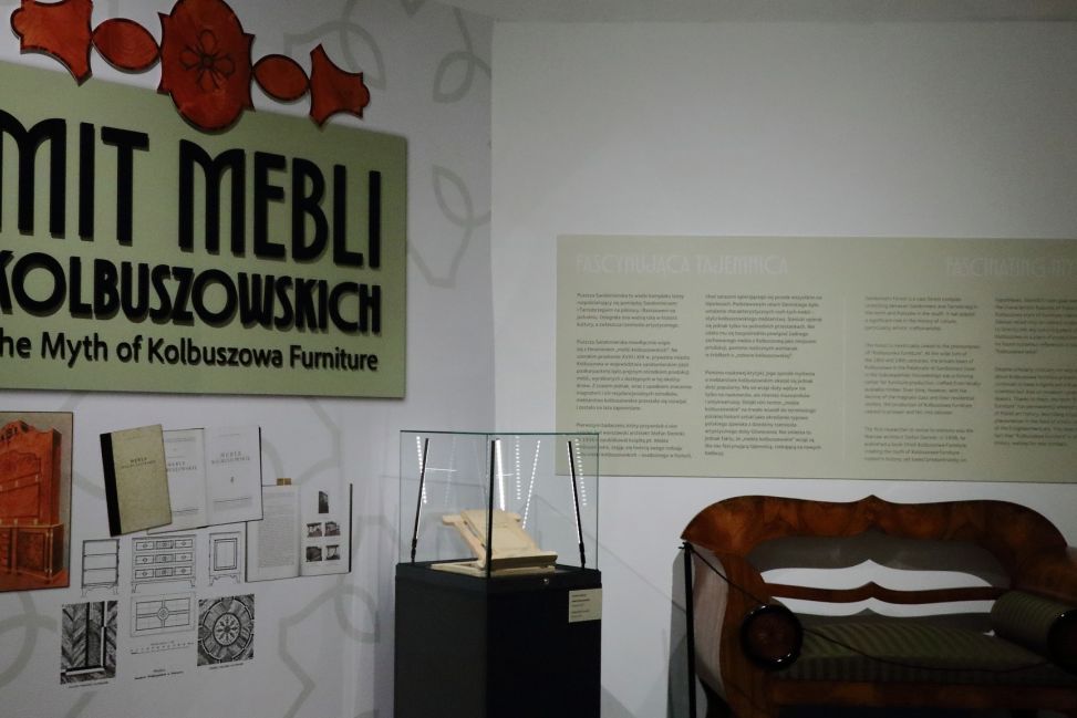 „Mit mebli kolbuszowskich” – wyjątkowa wystawa dostępna w Muzeum Zamkowym w Sandomierzu