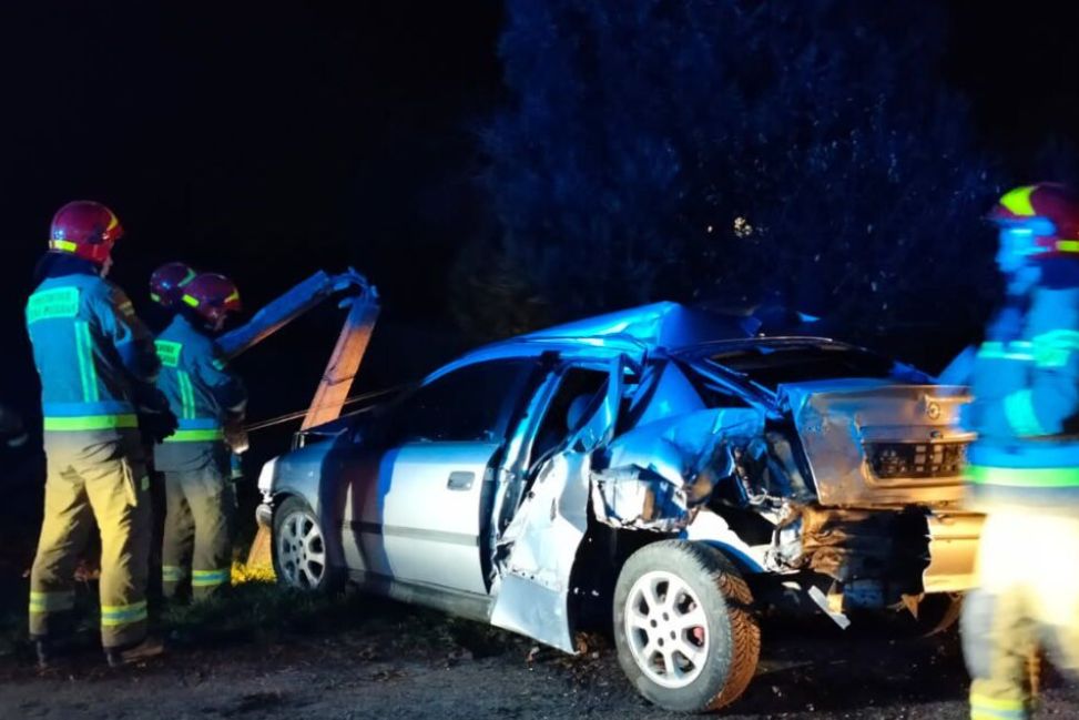 Kolizja dwóch pojazdów na DK79 w Andruszkowicach