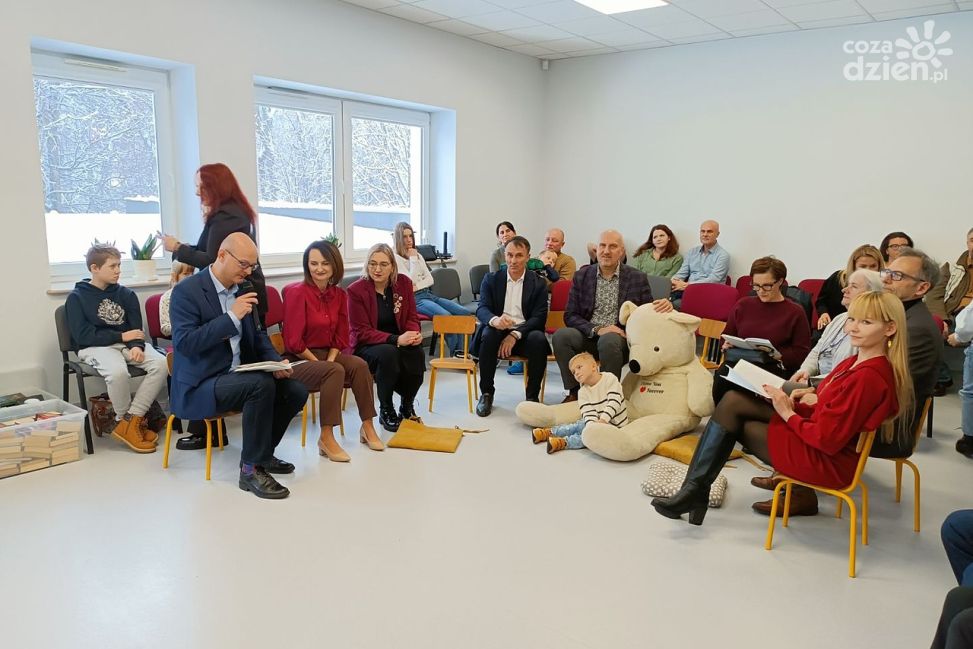 Charytatywny Kiermasz Książek (ZDJĘCIA)