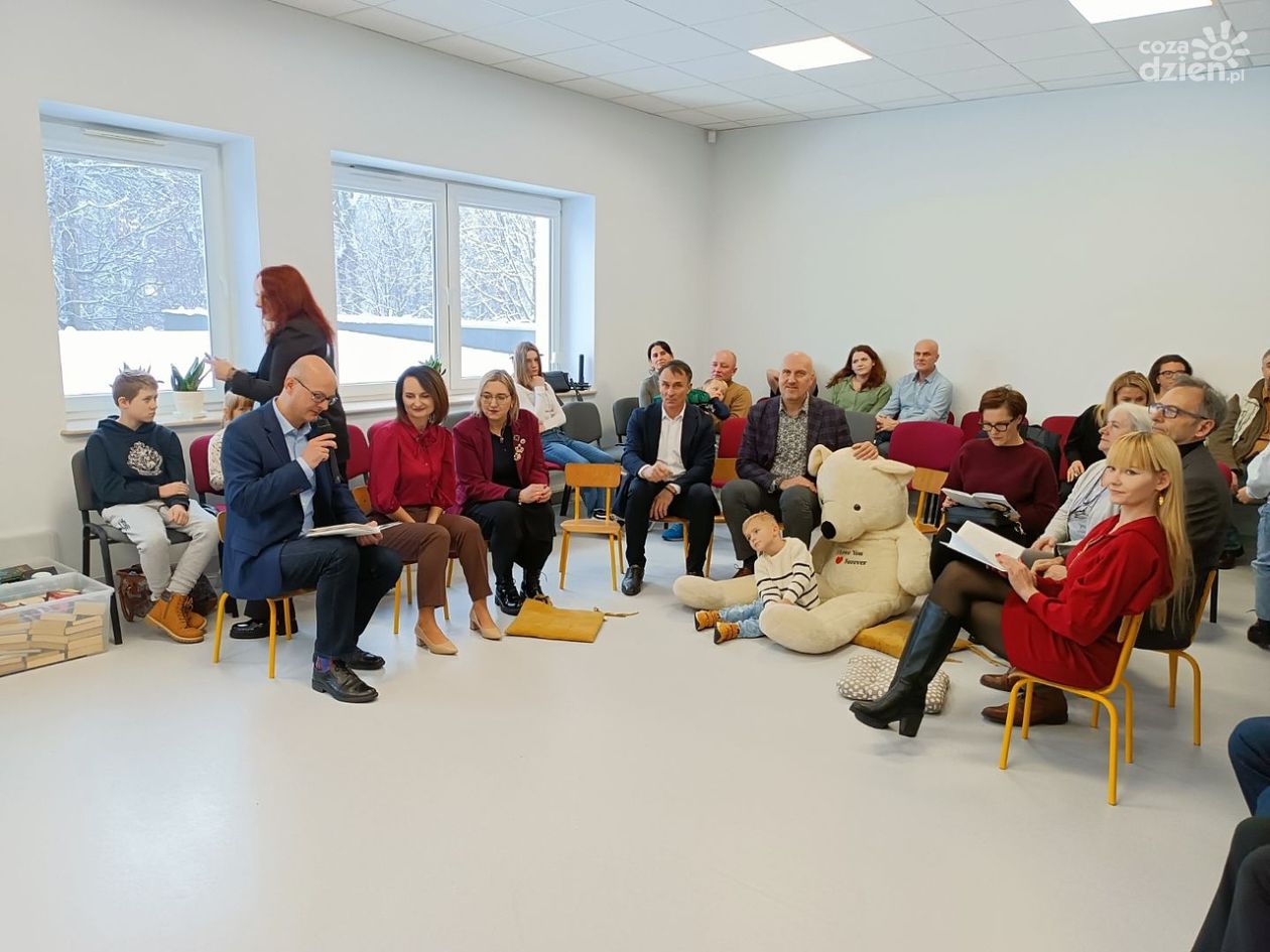 Charytatywny Kiermasz Książek (ZDJĘCIA)