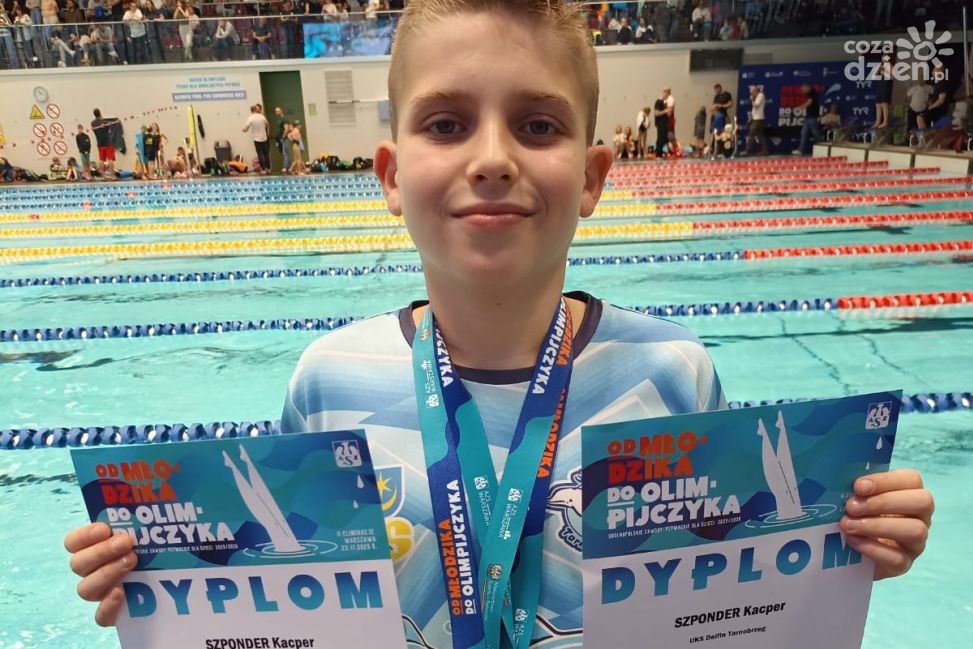 Kacper Szponder ze złotym i brązowym medalem w Ogólnopolskich zawodach pływackich „ Od młodzika do Olimpijczyka”