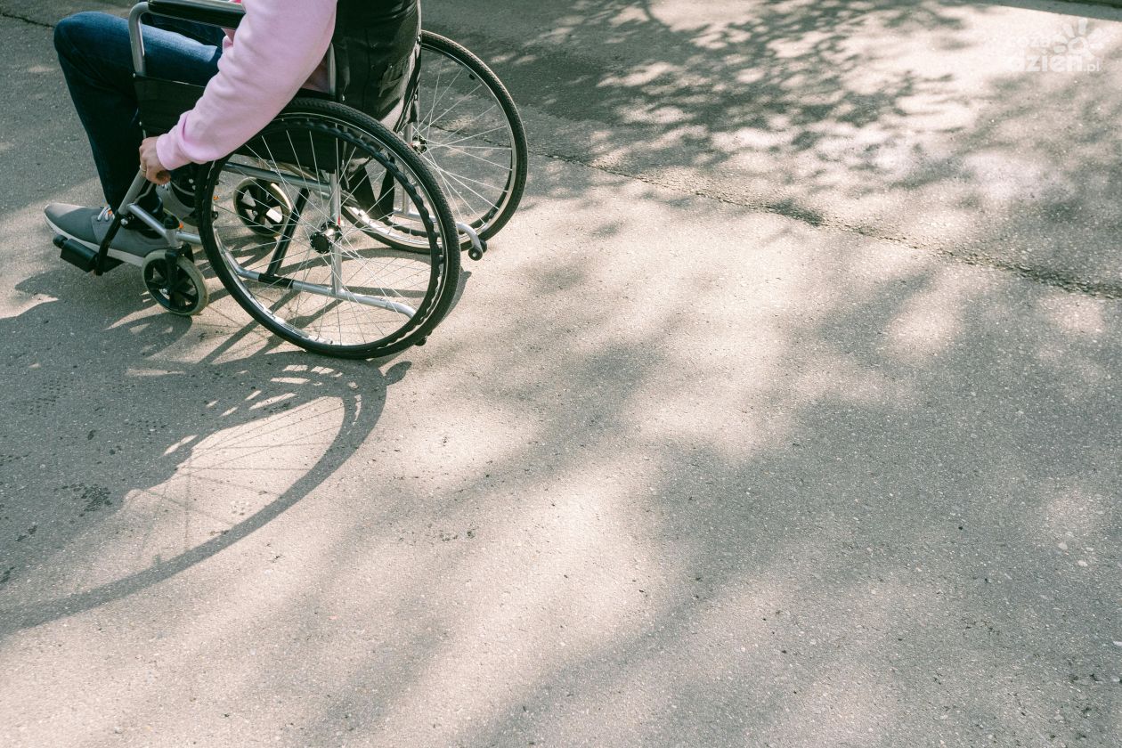 80 milionów złotych na wsparcie osób z niepełnosprawnościami. Rekordowe środki dla samorządów w 2026 roku