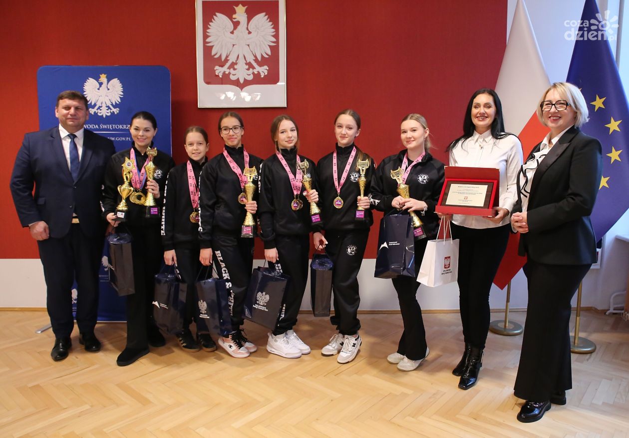 Młodzi sportowcy z gratulacjami od Wojewody Świętokrzyskiego