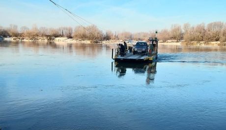 Prom Ciszyca – Tarnobrzeg nieczynny z powodu wysokiego stanu Wisły
