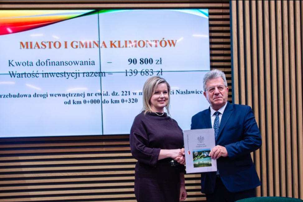 Podpisano umowę na przebudowę drogi w Nasławicach