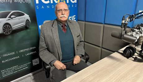 K. Bury: - W przestrzeni miasta mogą równolegle funkcjonować Kamienica Oleśnickich i zbrojownia rycerska.
