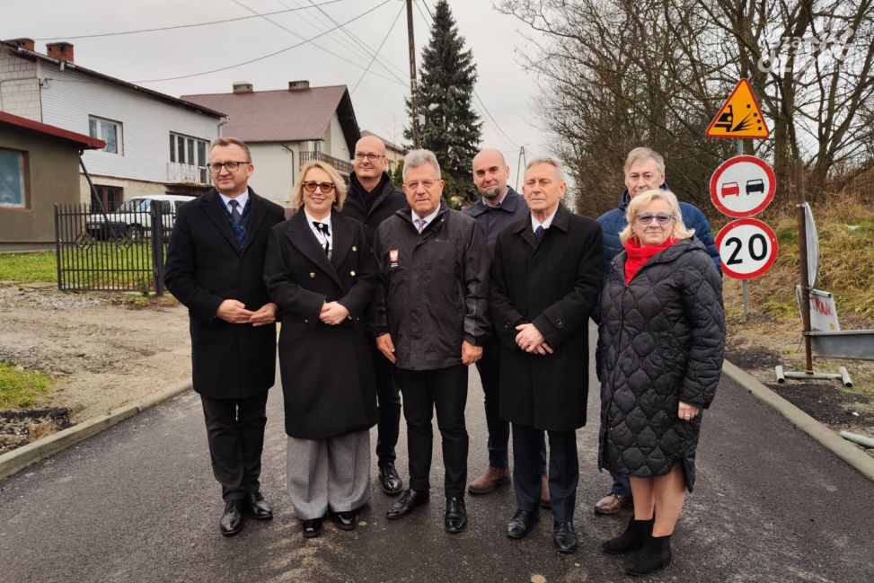 Po 20 latach doczekali się remontu. Ulice na osiedlu Gołębice w Sandomierzu jak nowe