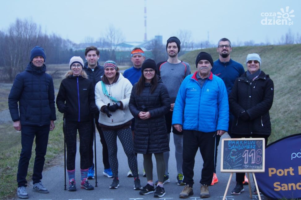 Bieg, marsz albo spacer po godność. Noworoczny Parkrun w Sandomierzu