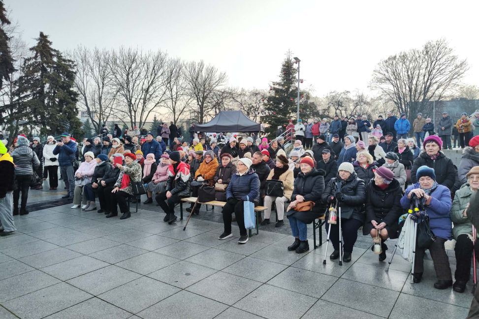 Świąteczna wigilia miejska na placu 3 Maja [ZDJĘCIA]