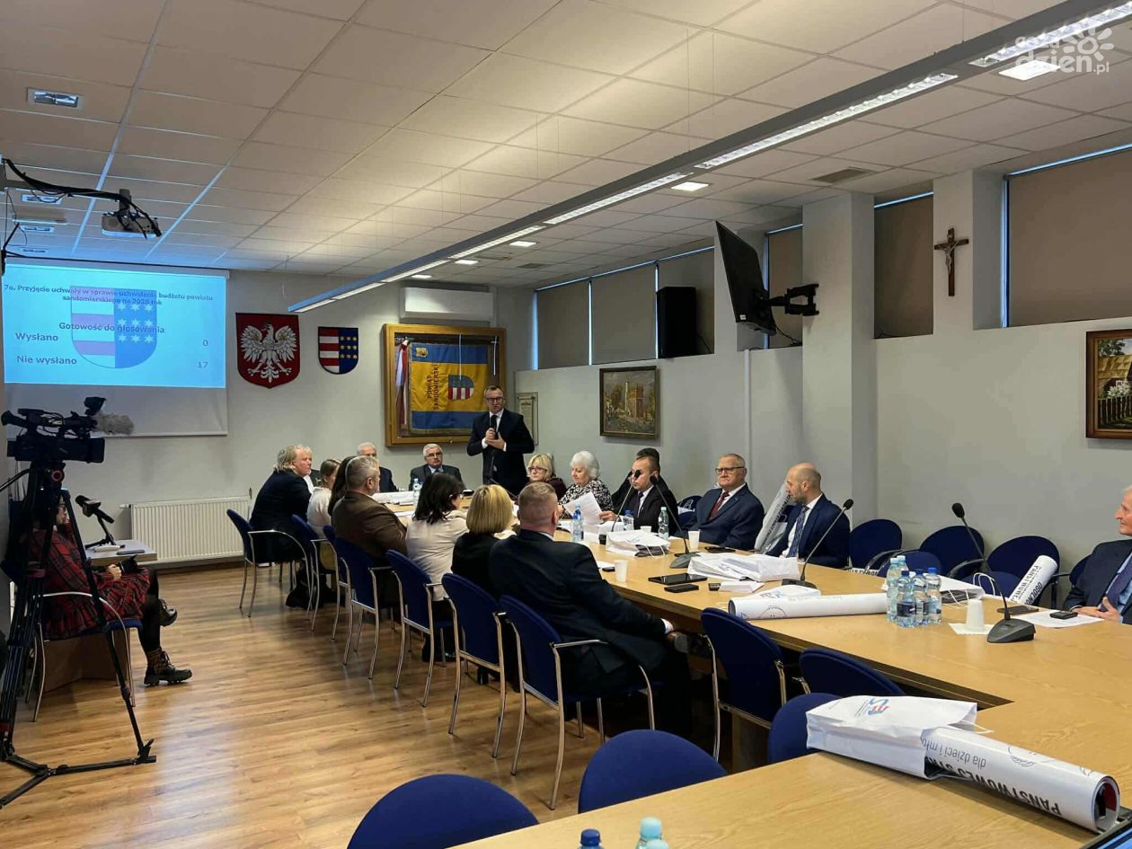 60 mln zł odebrane szpitalowi w Sandomierzu. Rada Powiatu przyjęła stanowisko w sprawie cofnięcia dofinansowania