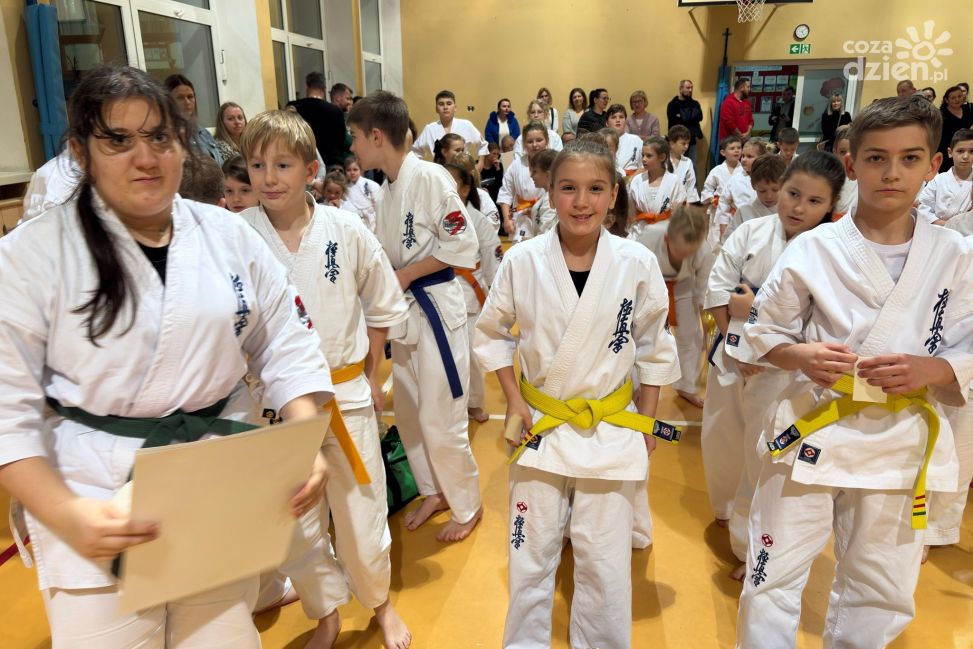 186 medali i wicemistrzostwo świata – znakomity sezon Klubu Karate „Trójka” Sandomierz (ZDJĘCIA)