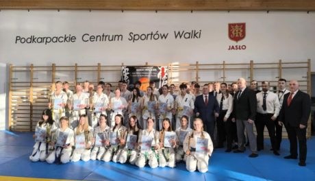 Medalowe zakończenie sezonu zawodników Kyokushin Karate Nowa Dęba