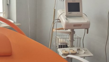 Nowoczesne położnictwo w Sandomierzu. Bezprzewodowe KTG także do porodów w wodzie
