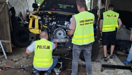 Drogie auta, fabryka narkotyków i zatrzymani oszuści – kryminalne podsumowanie roku w regionie