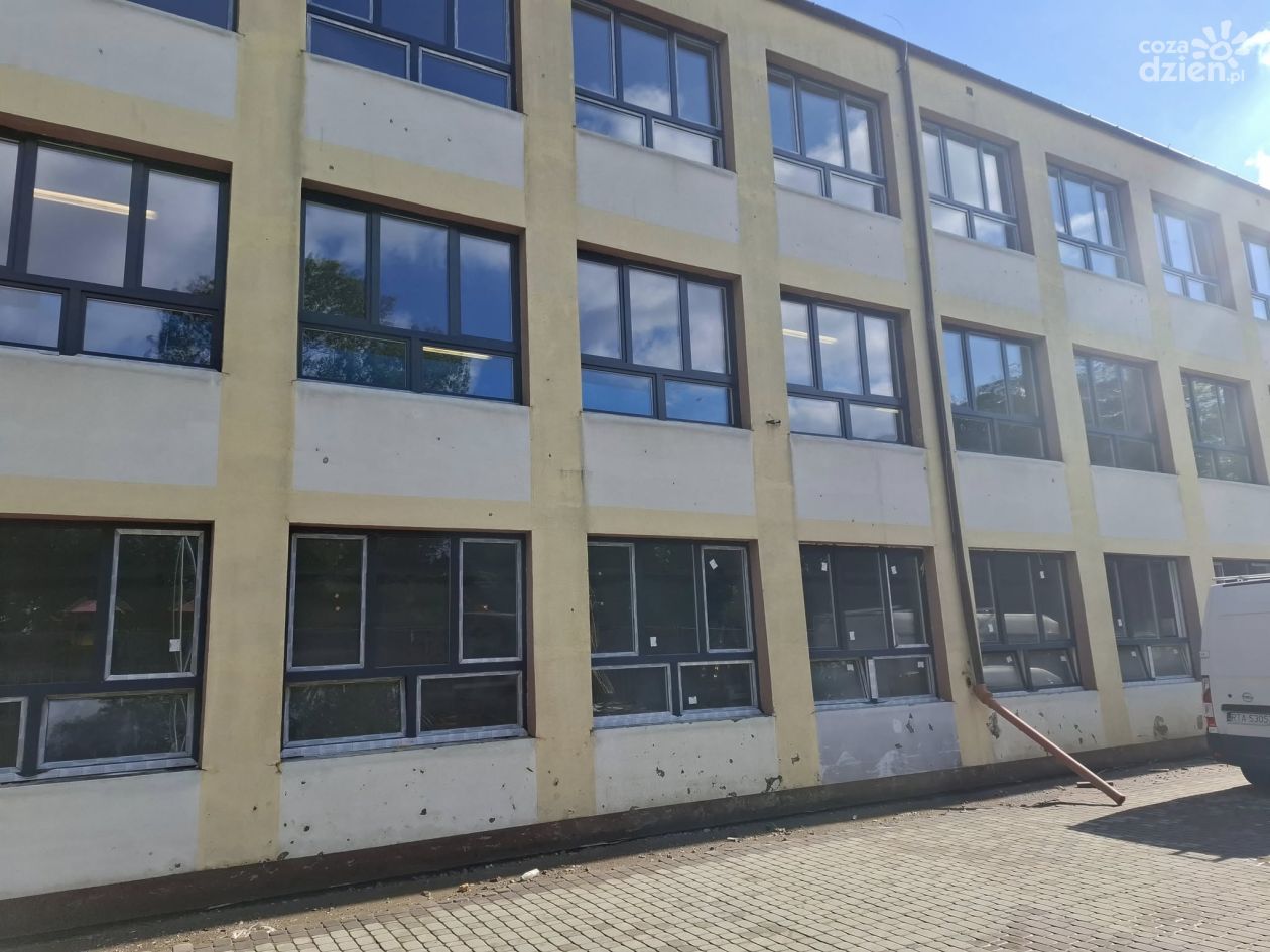 Prace termomodernizacyjne w SP nr 1 i Przedszkolu nr 3 przebiegają zgodnie z planem