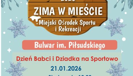 Z kijkami, uśmiechem i energią. Sportowy Dzień Babci i Dziadka w Sandomierzu
