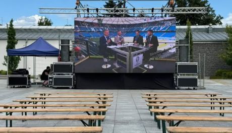 Sandomierz inwestuje w telebim. Ekran LED do stref kibica i kina letniego