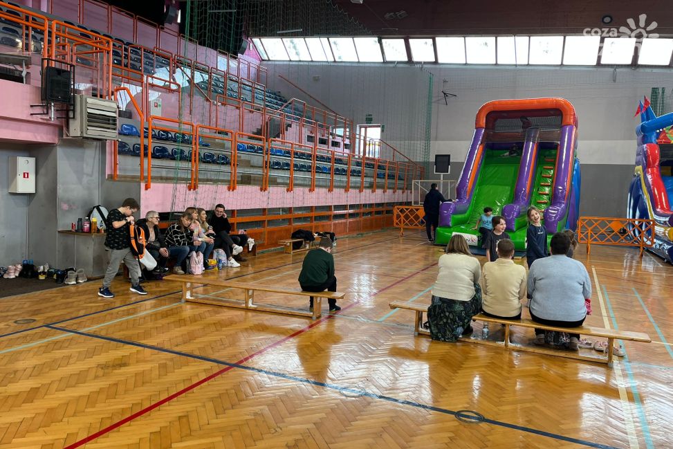 Ferie w Sandomierzu: dzieciaki bawiły się i aktywnie spędzały czas w hali MOSiR
