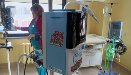 Sprzęt, który ratuje najmłodszych. Oddział Neonatologii w Tarnobrzegu podkreśla rolę Wielkiej Orkiestry Świątecznej Pomocy
