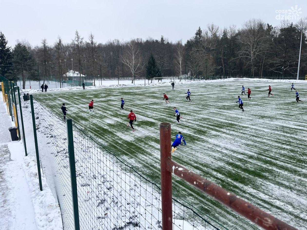 Pięć goli na start przygotowań. Wisła Sandomierz minimalnie przegrywa z Klimontowianką