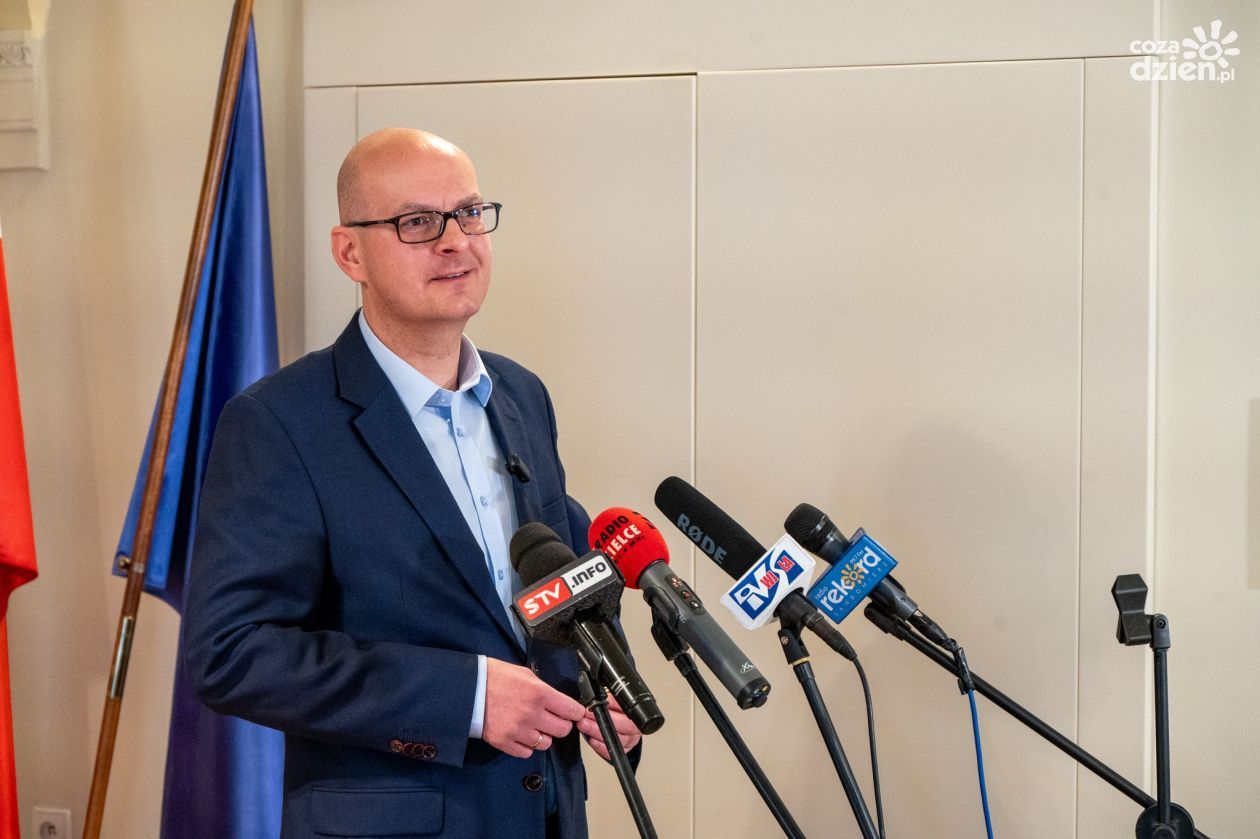 Remonty na sandomierskiej starówce – nowe życie dla zabytkowych kamienic