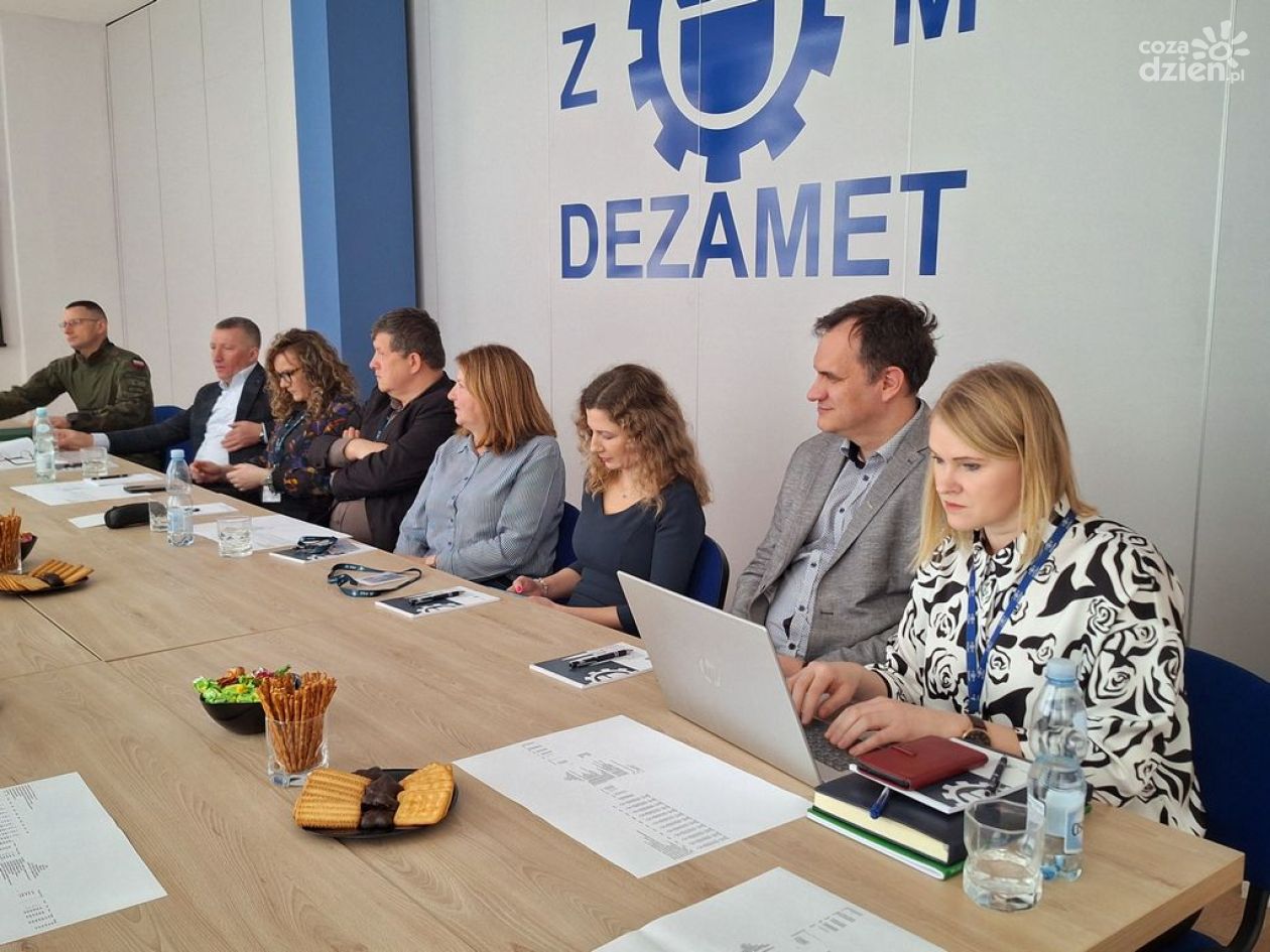 Nowa linia autobusowa w Nowej Dębie. Ułatwienie dla pracowników i uczniów już od 16 lutego