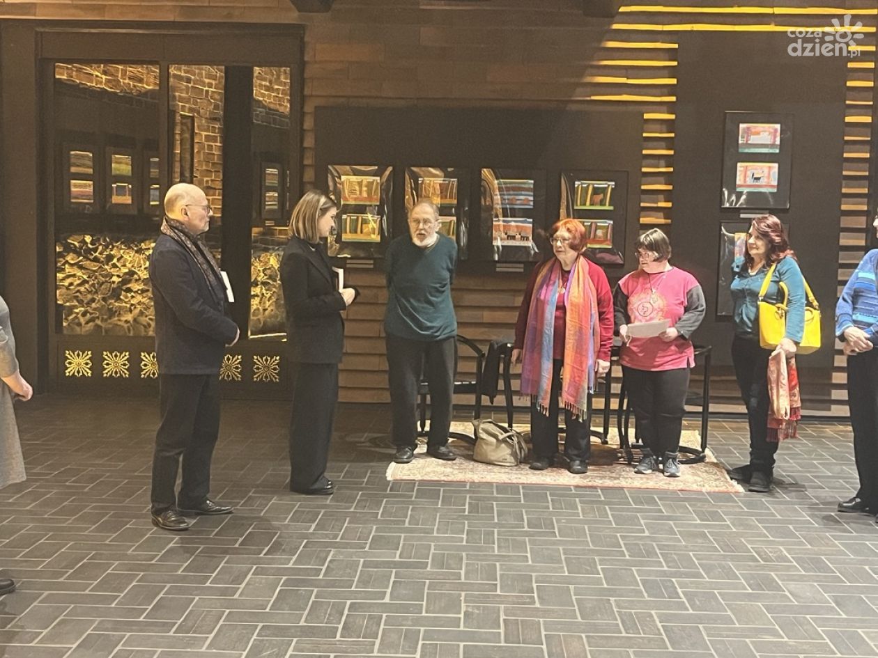 Rysunki Celi i rozmowa o książce. Spotkanie w sandomierskim Widnokręgu