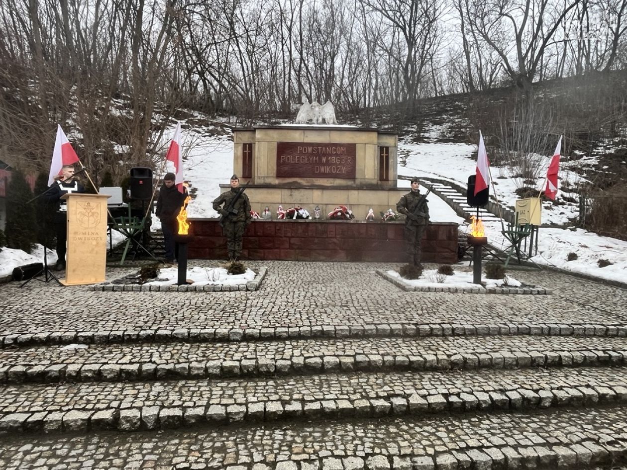 W Dwikozach pamiętali o młodych powstańcach
