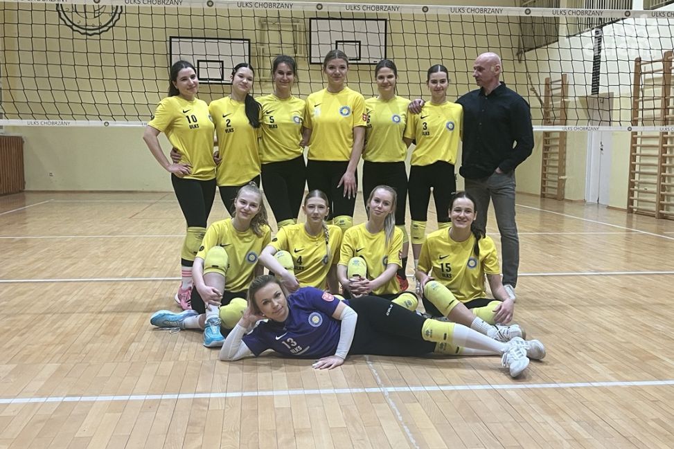 Pierwszy krok do finału. Siatkarki ULKS Chobrzany pewnie pokonały MUKS Piątkę Sandomierz 3:0