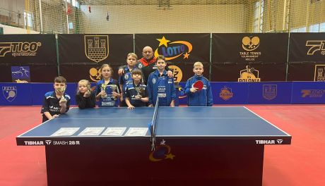 Medalowe sukcesy młodych tenisistów stołowych KTS Salus Sandomierz