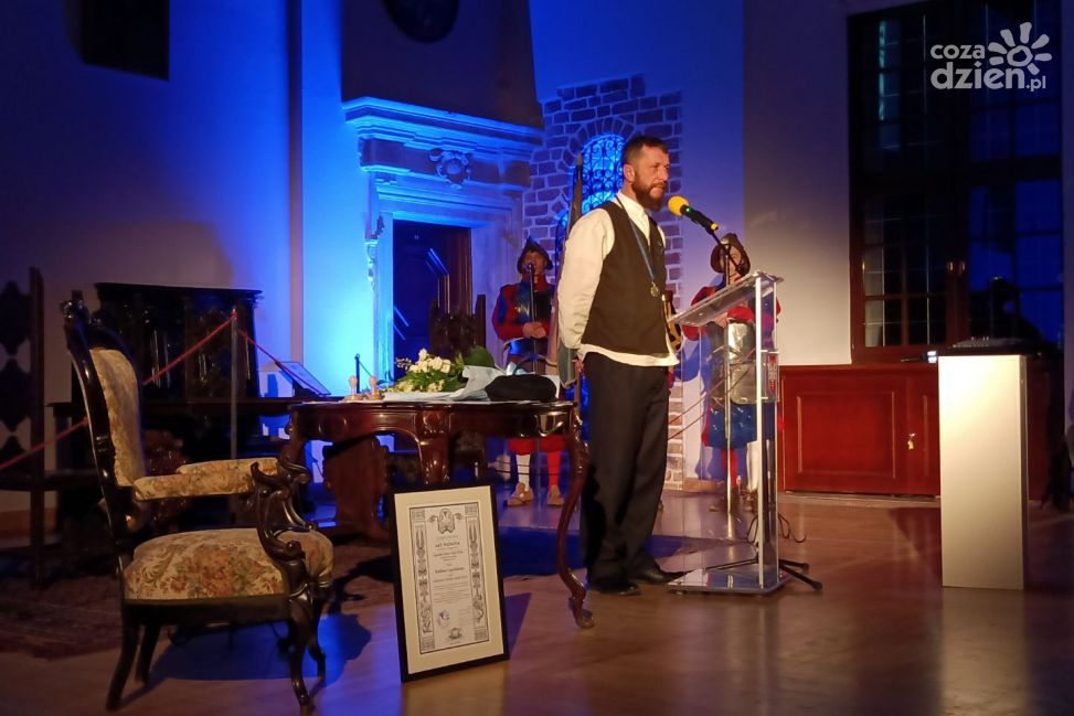 Rafał Łapiński Kawalerem Orderu Rzeki Wisły. Uroczysta gala w Sandomierzu