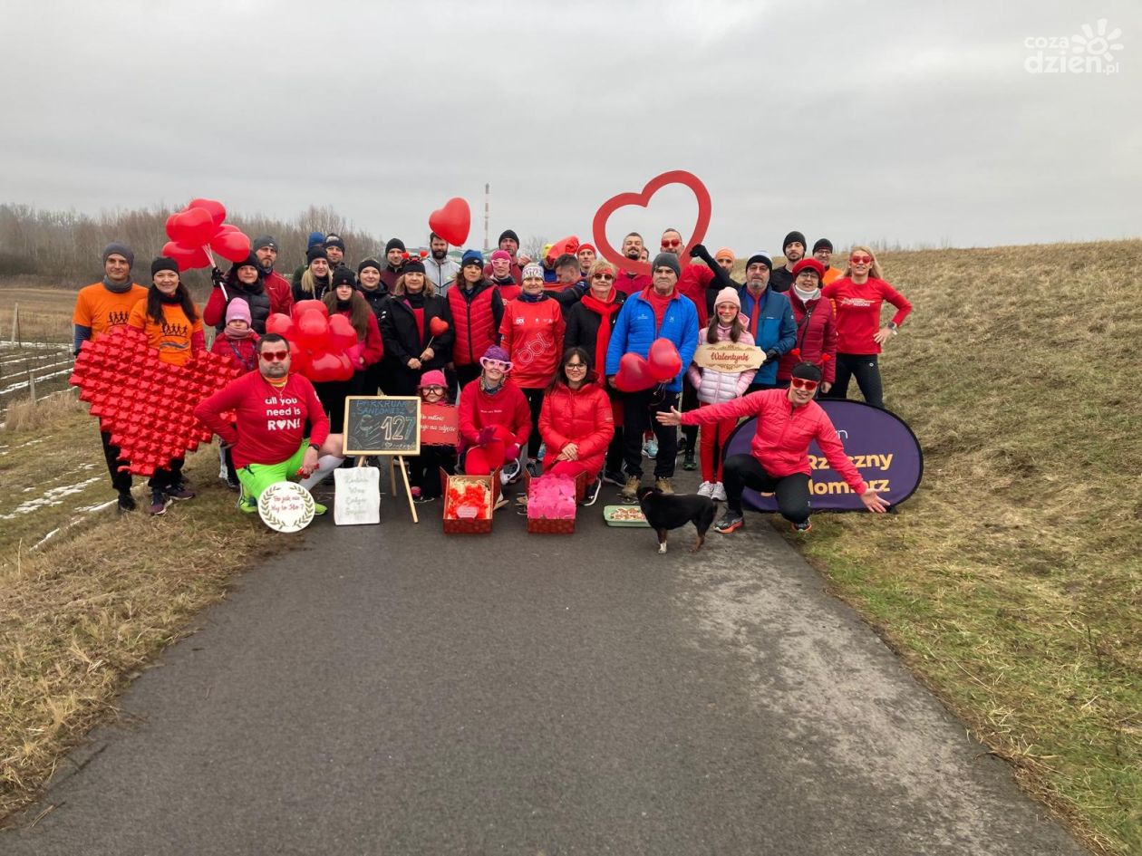 Miłość, rekordy i wspólnota – 127. edycja parkrun w Porcie Rzecznym w Sandomierzu zachwyciła uczestników 